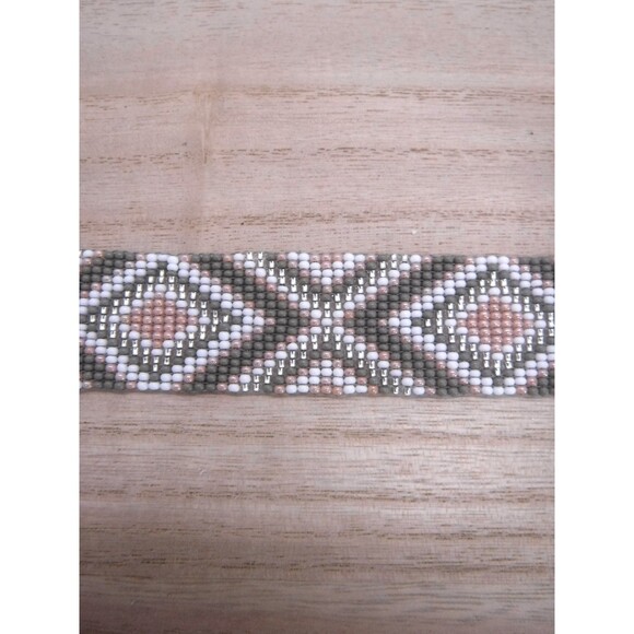Loom Beaded Bracelet White & Gray - Picture 3 of 4
